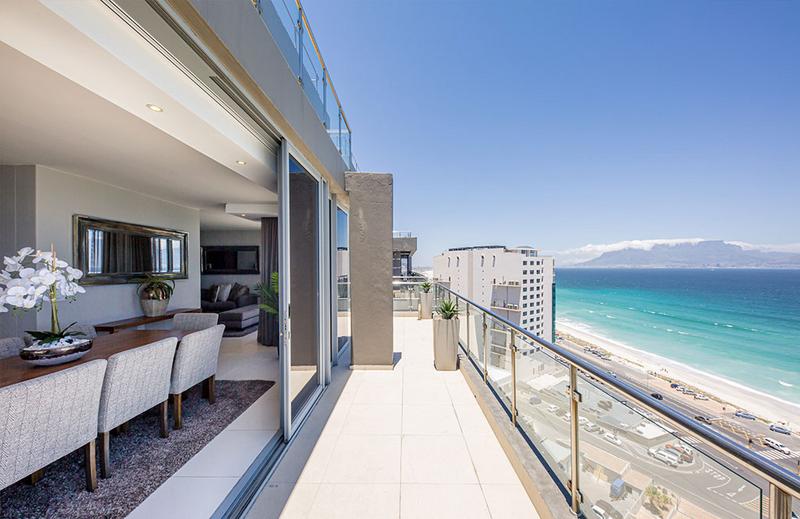 4 Bedroom Property for Sale in Bloubergstrand Western Cape